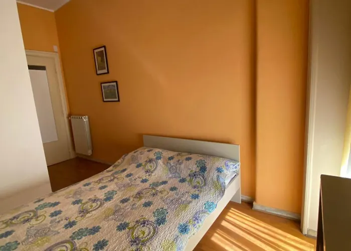 Joyful Apartment Rom